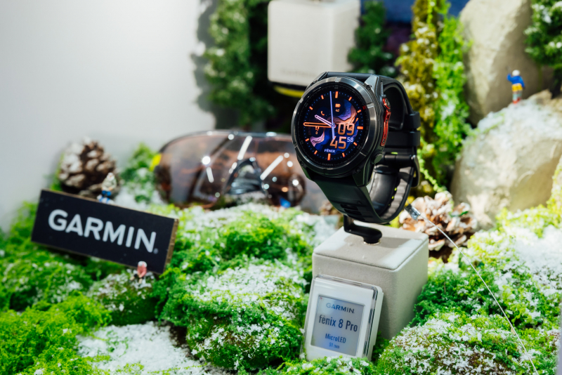 开云电竞携手Garmin 推出首款Micro LED智慧手表