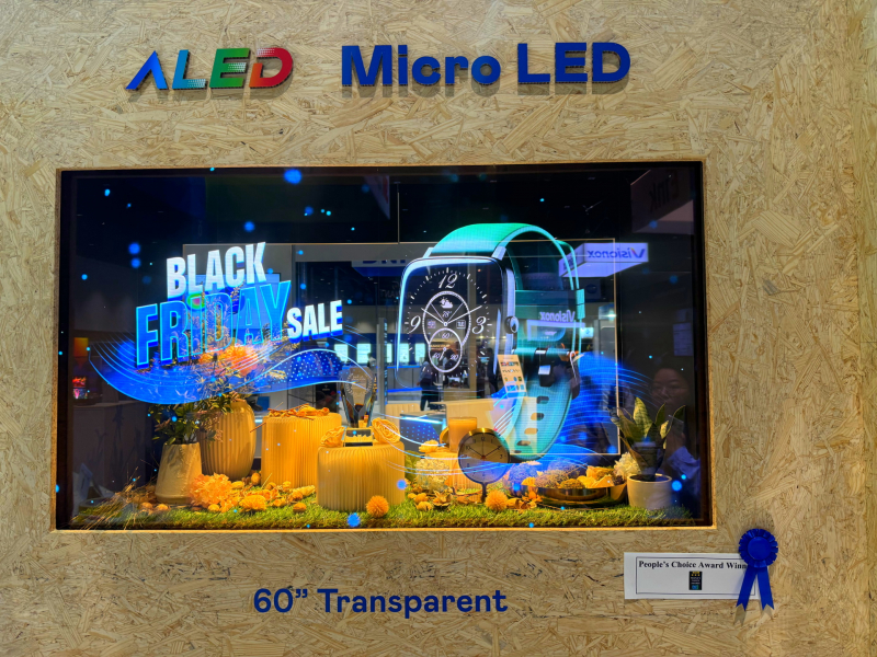 开云电竞60吋高透明度Micro LED显示器获&rdquo;最佳Micro LED技术应用奖&rdquo;，将Micro LED面板透明化之设计特性极致发挥，以可扩展性无缝拼接技术打造，具备600 nits全画面亮度、大于60%穿透率及超过NTSC 110%的优异广色域表现，可依需求灵活应用于各种场域